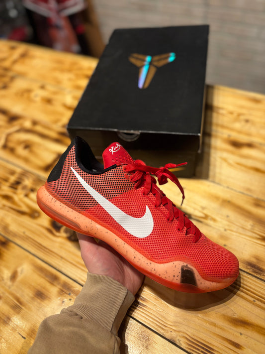 Kobe 10 low “hot lava”