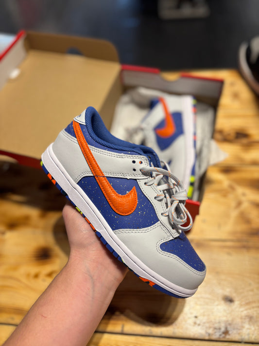 Nike dunk orange check