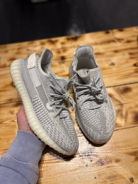 Yeezy 350 static