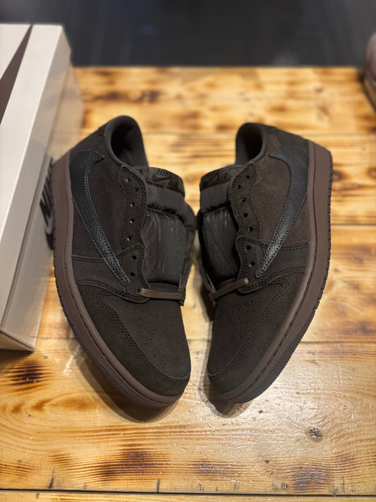 Jordan 1 travis Scott “velvet brown”