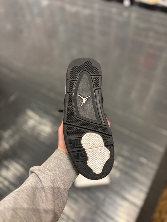 Jordan 4 white thunder