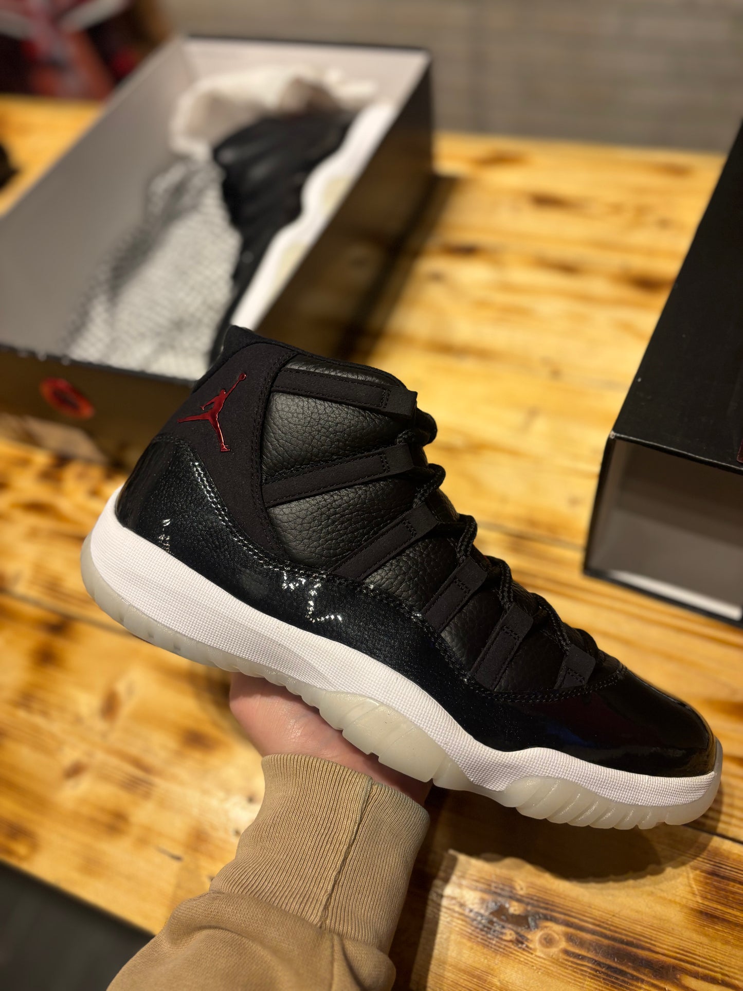Jordan 11 “72-10”
