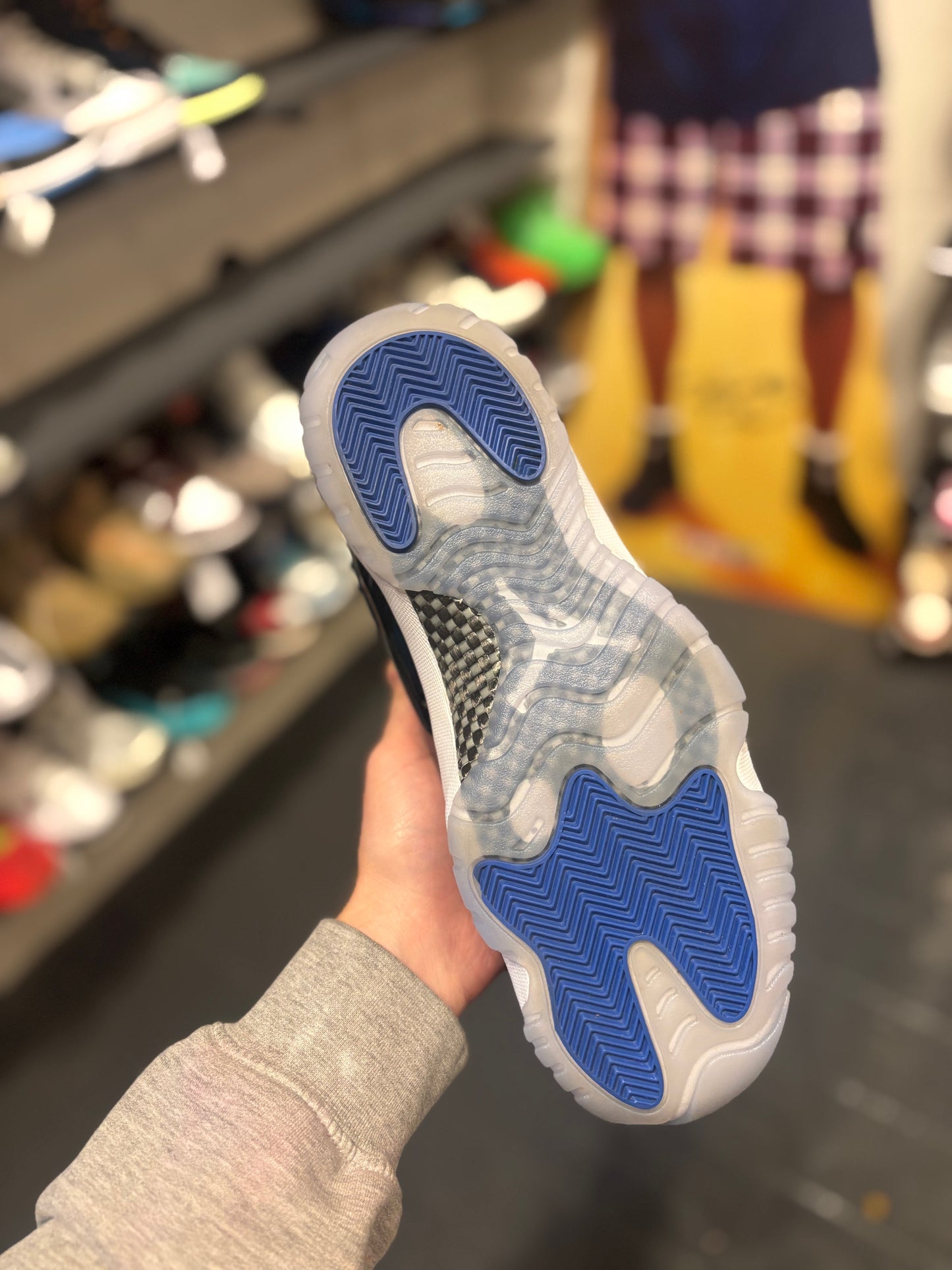 Jordan 11 low “space jam”