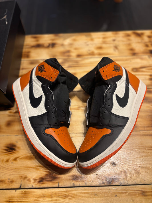 Jordan 1 high “shattered backboard”