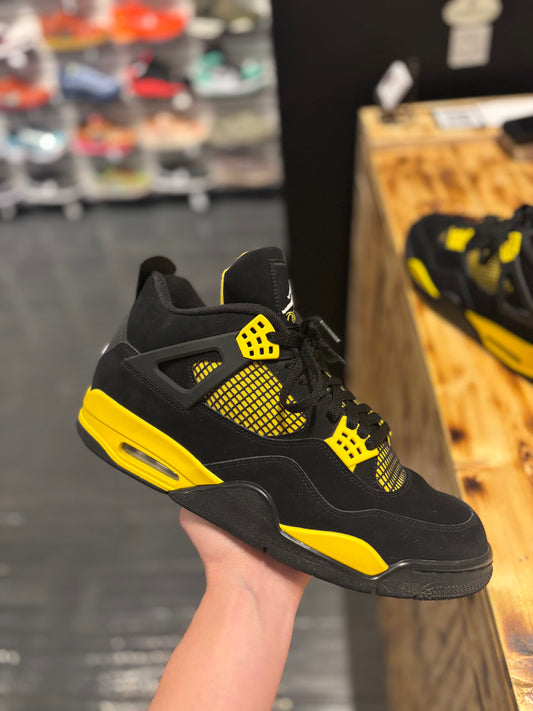 Jordan 4 thunder