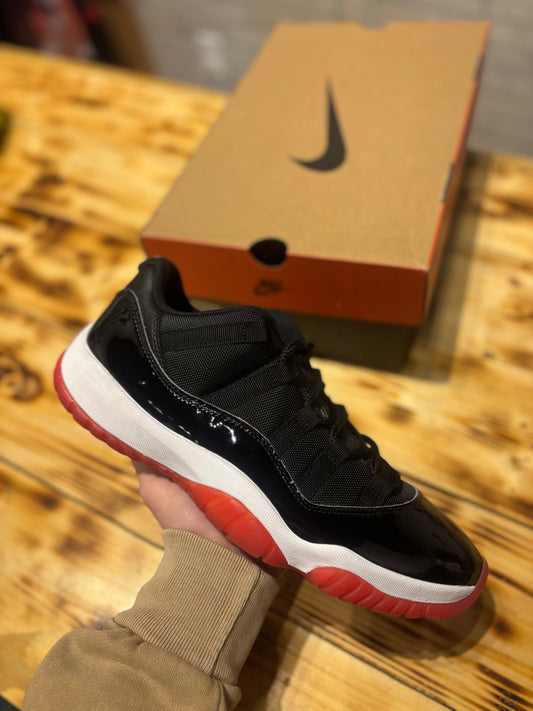 Jordan 11 low bred