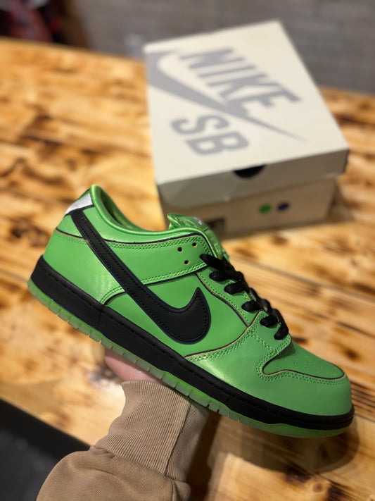 Nike sb dunk low power puff girl “buttercup”