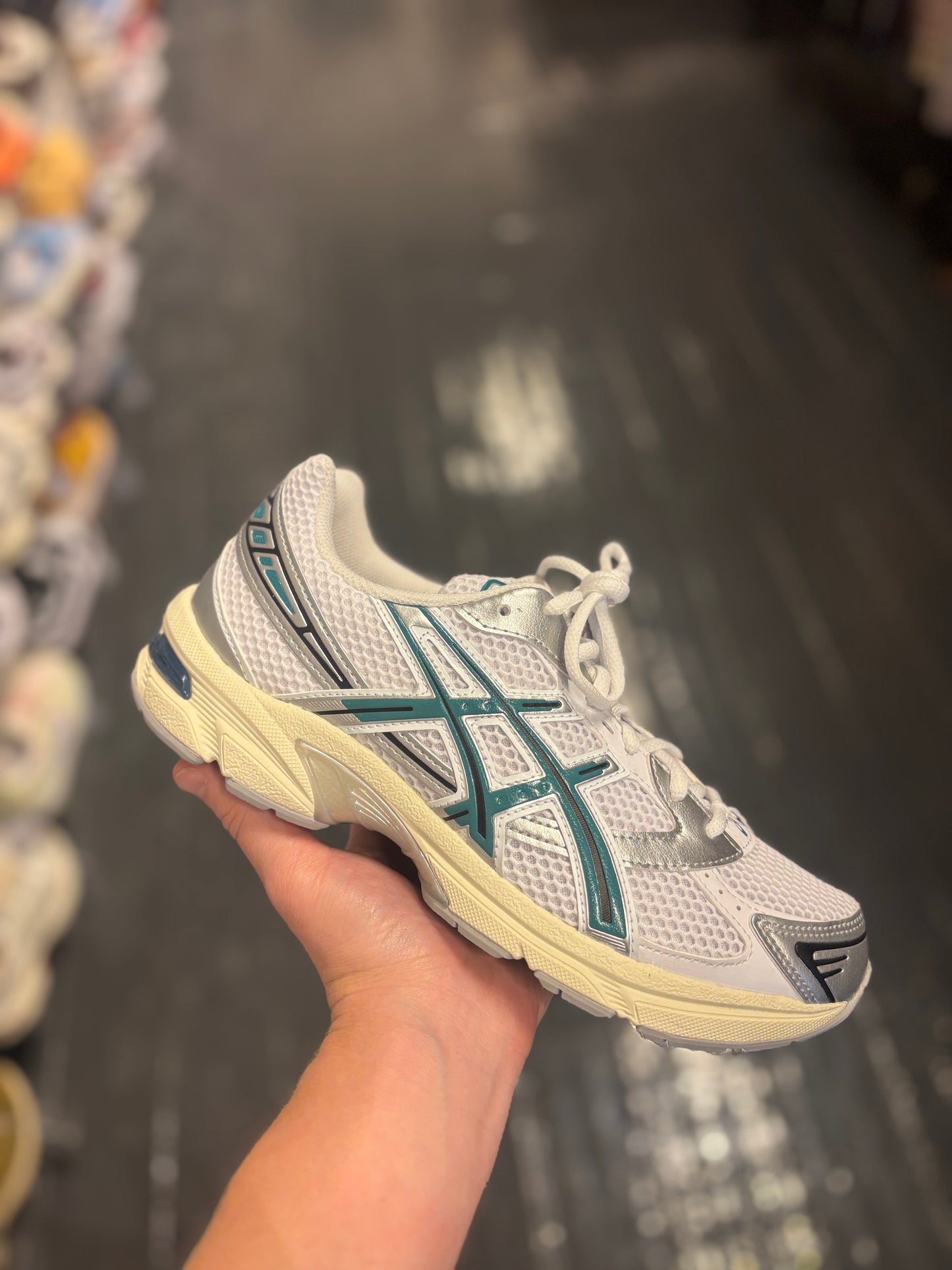 ASIC 1130 green/white