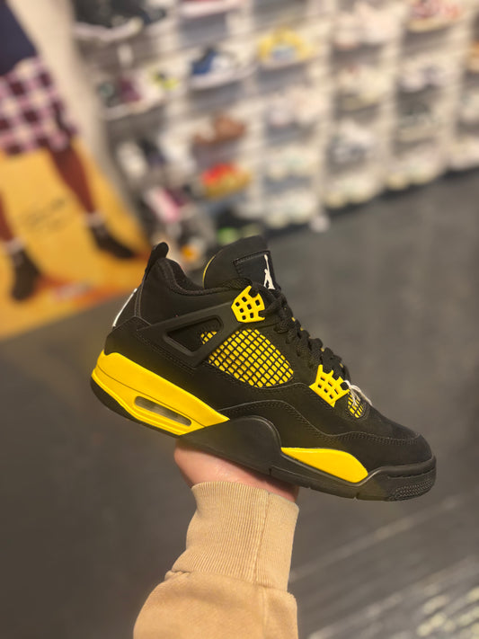 Jordan 4 thunder