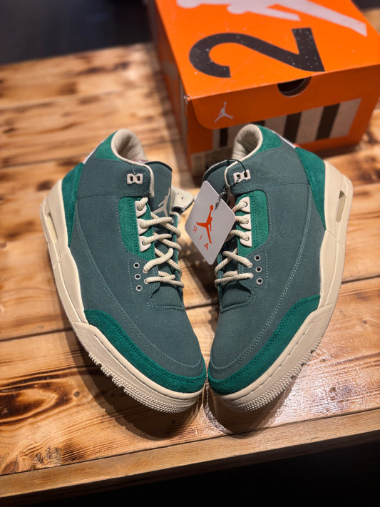 Jordan 3 Nina Chanel