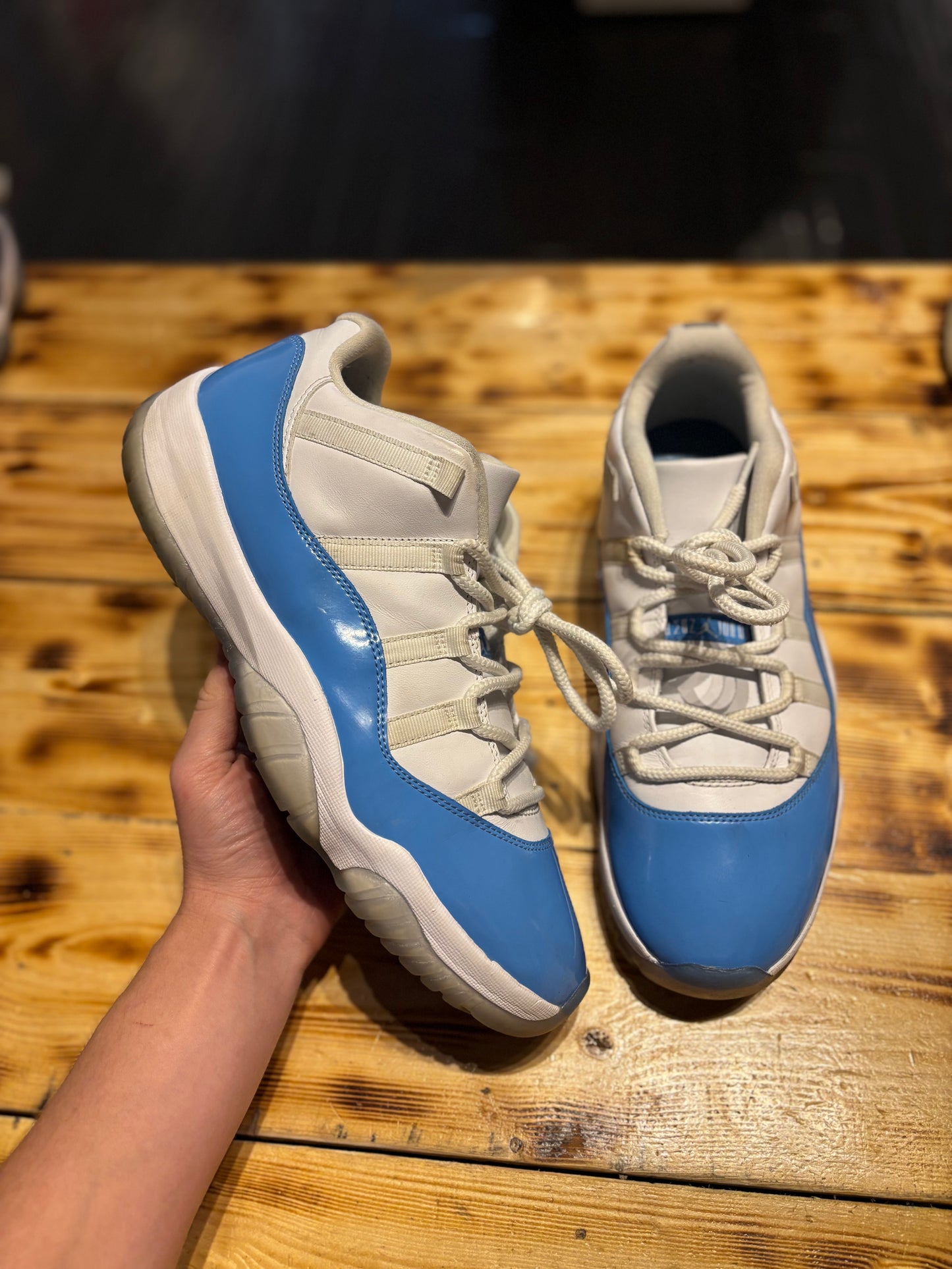 Jordan 11 low unc