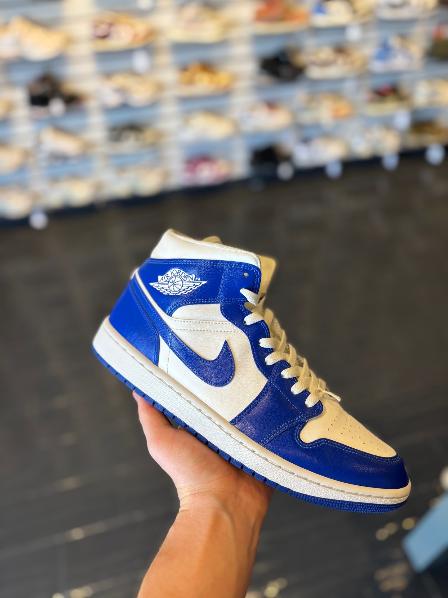 Jordan 1 mid blue/white
