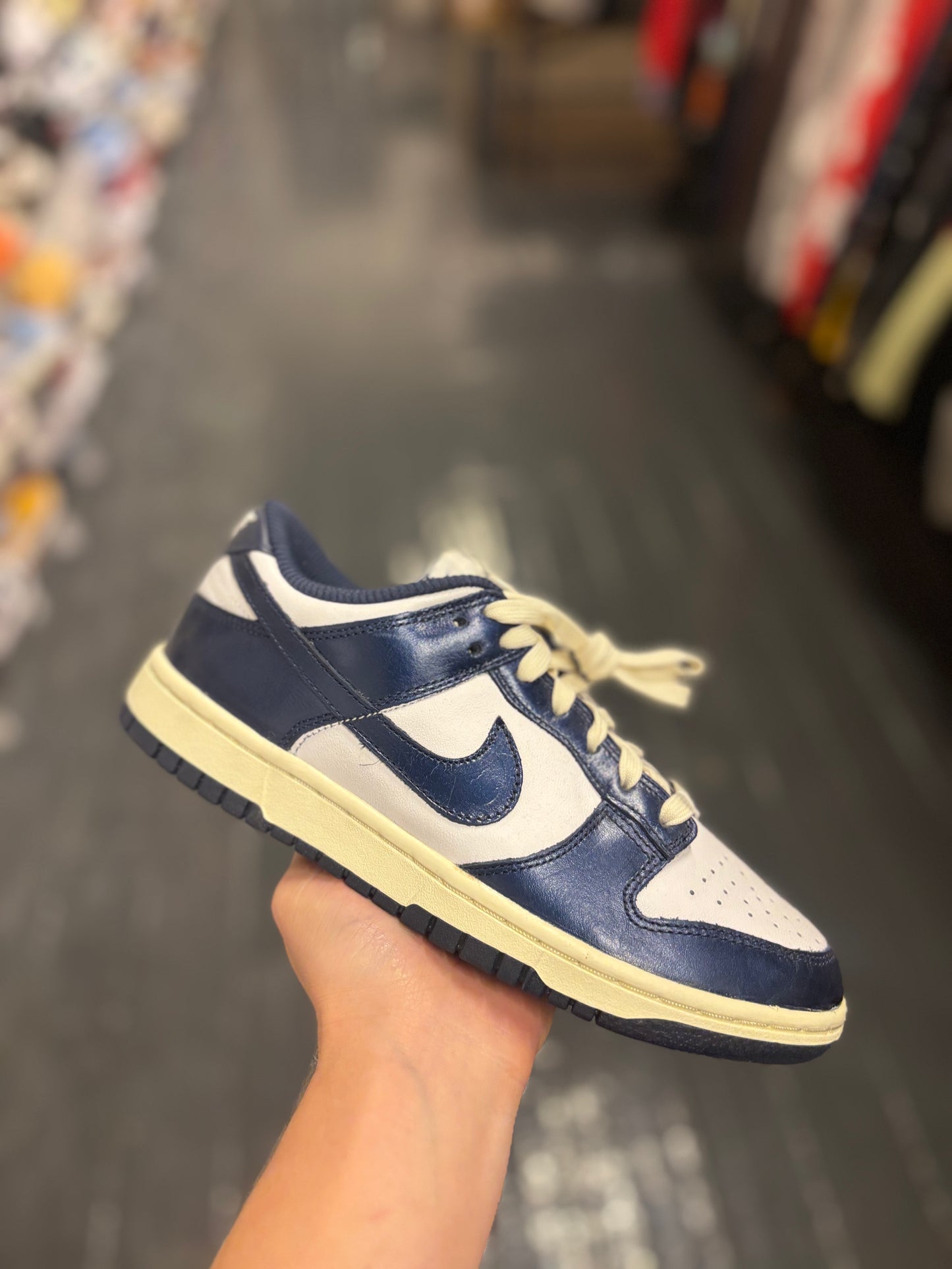 Nike dunk low vintage navy