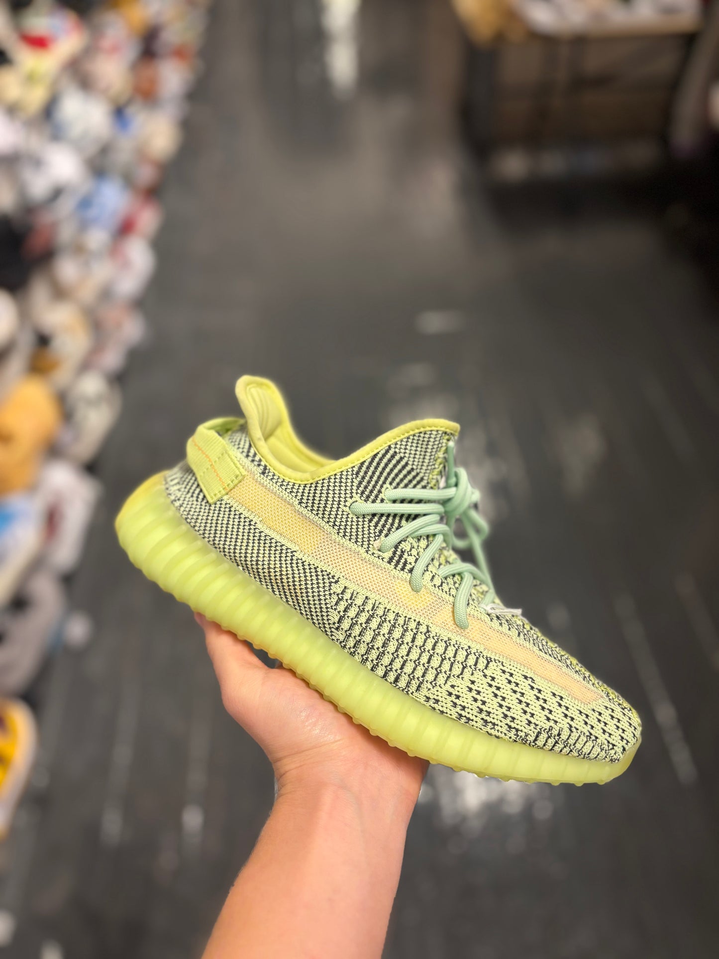 Yeezy 350 yeezreel