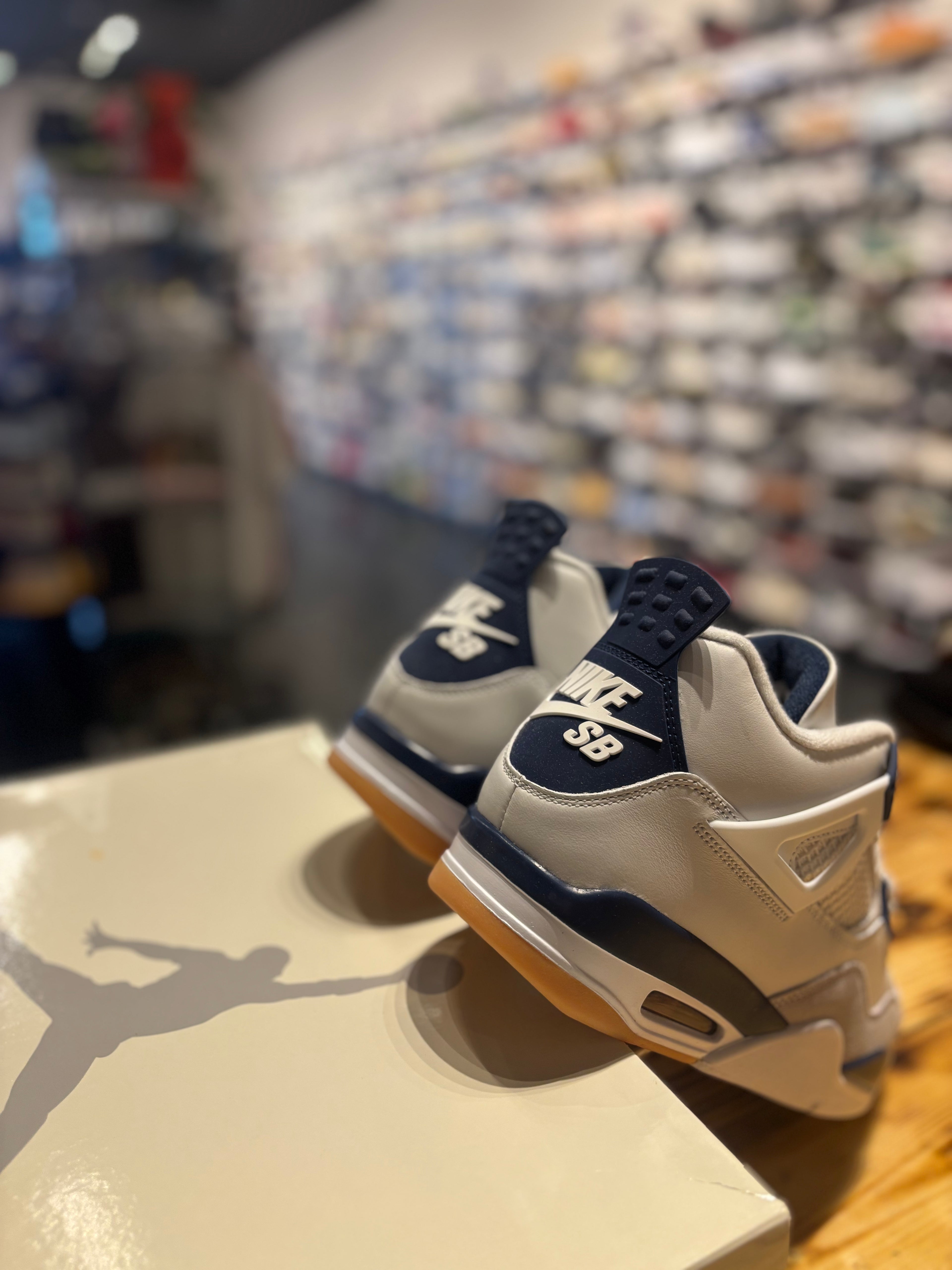 Jordan 4 sb navy