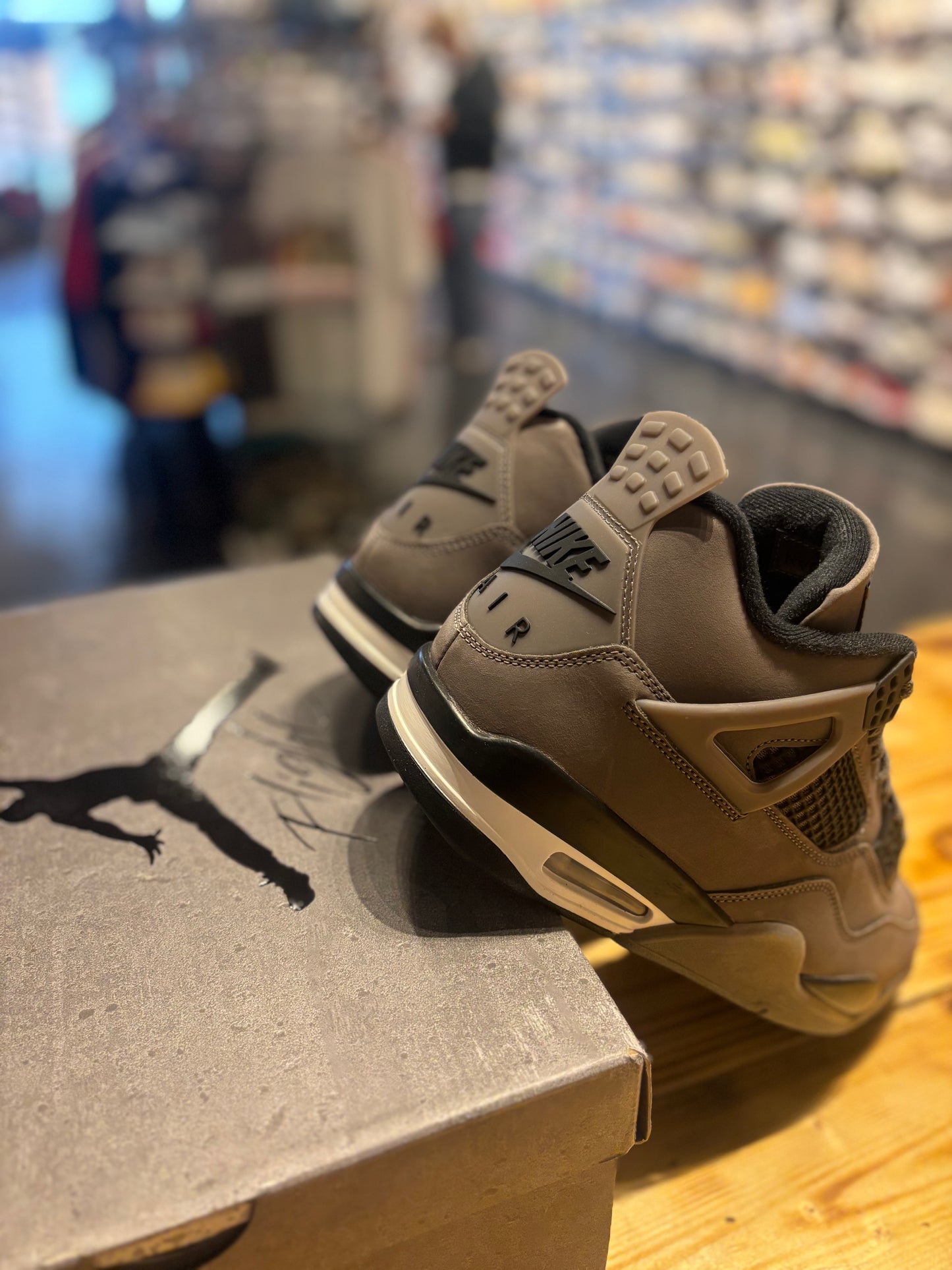 Jordan 4 “cave stone”