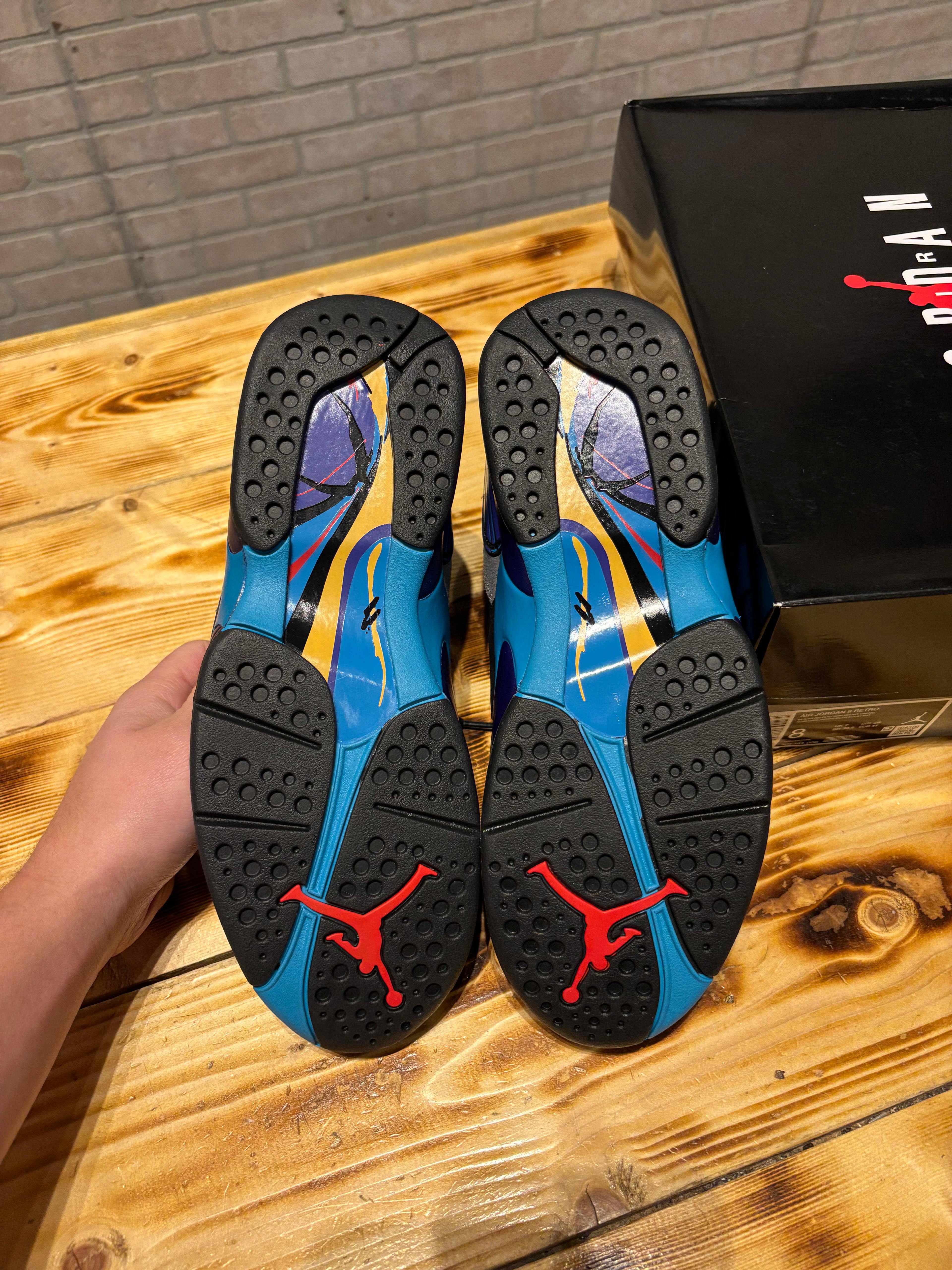 Jordan 8 aqua/size 8