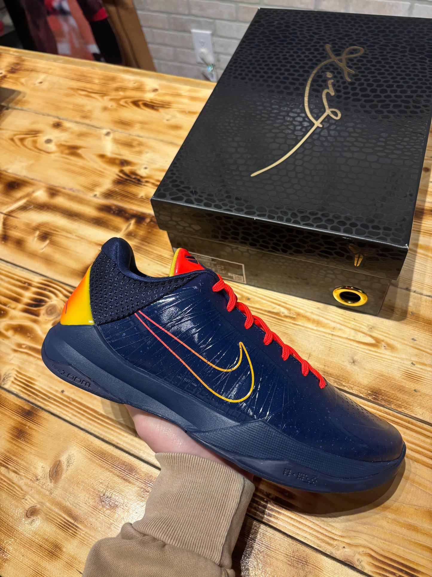 Kobe 5 protro “Caitlin Clark Indiana fever”