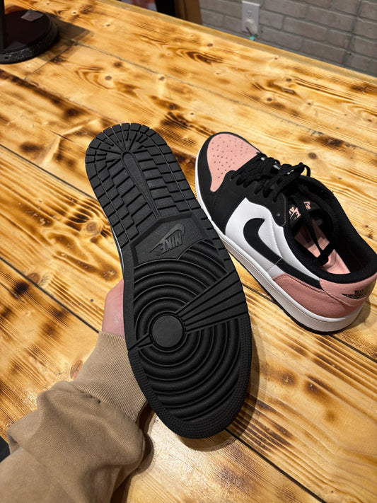 Jordan 1 low “bleached coral”